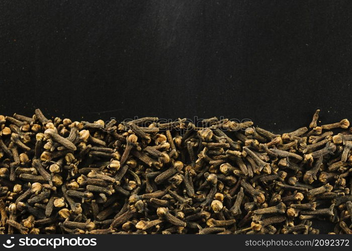 cloves black background