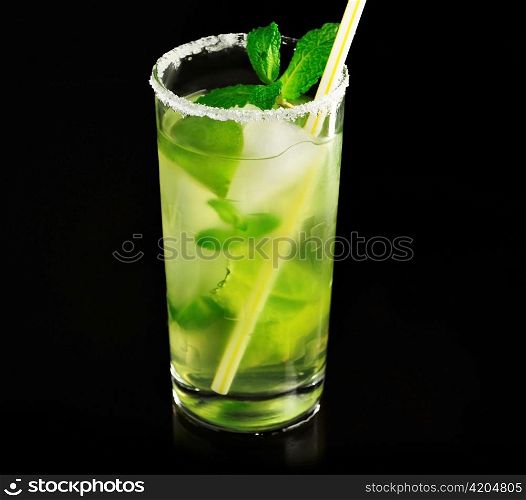 cocktail with lime ,mint and ice cubes