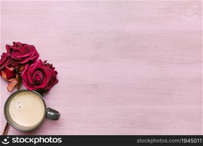 coffee cup with red roses table. High resolution photo. coffee cup with red roses table. High quality photo