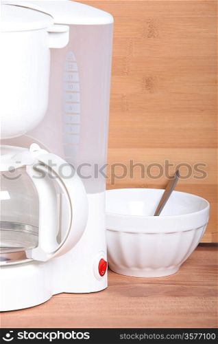 Coffee machine and bowl