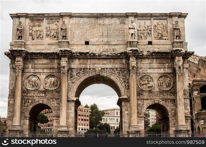 Coliseum and Arch of Constantine, the great beauty of Rome