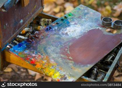Color palette of a painter on a fall day