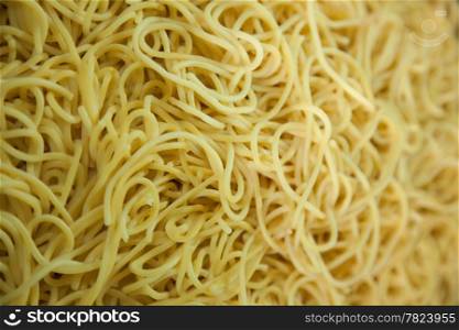 color yellow noodles. Bring to a boil in boiling water.