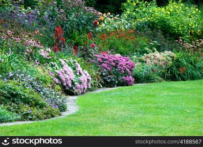 colorful flower gardens in Regent&rsquo;s park London