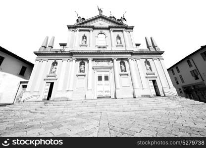 column old architecture in italy europe milan religion and sunlight