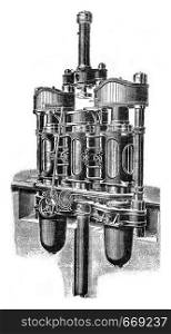 Compound presses battery, vintage engraved illustration. Industrial encyclopedia E.-O. Lami - 1875.