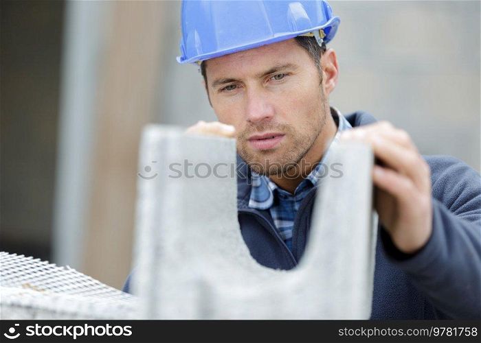construction of cement block walls