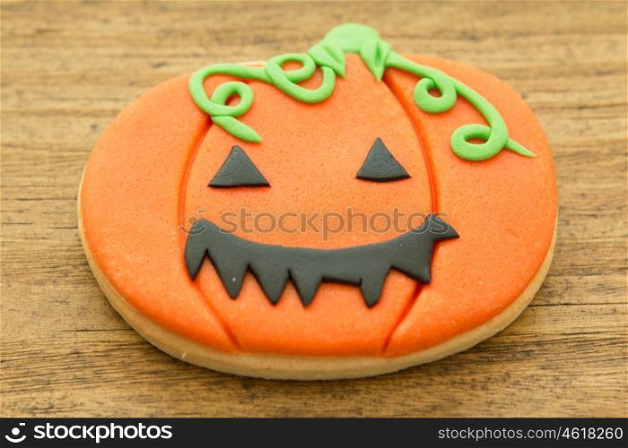 Cookie Halloween pumpkin-shaped. Sweet tradition