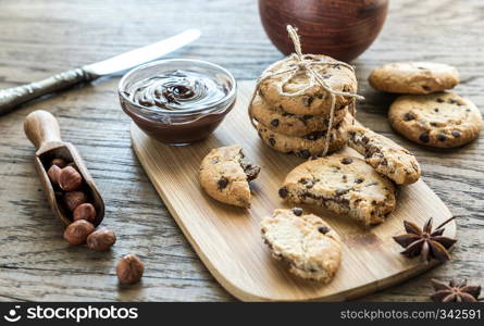 Cookies with chocolate cream and hazelnuts