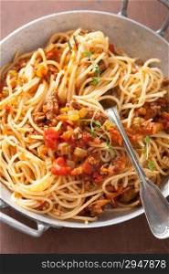 cooking italian pasta spaghetti bolognese