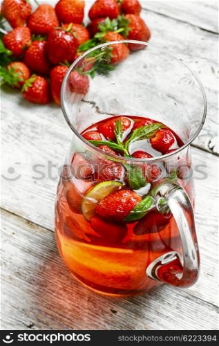 Cool strawberry compote