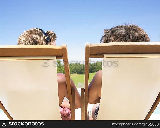 couple on deckchairs