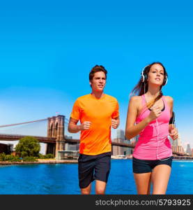 Couple running in New York Brooklyn photo mount in pink and orange colors