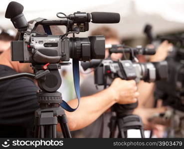 Covering an event with a video camera