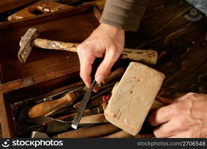craftman carpenter hand tools artist craftmanship