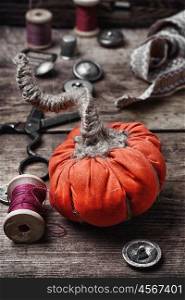 Crafts with pumpkins. Sewing decorative pumpkins from fabric for autumn decoration