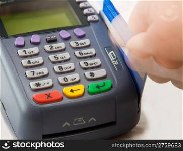 Credit card terminal (POS-terminal) for payment