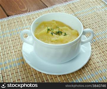 Crema de garbanzos.Hummus sin tahini soup