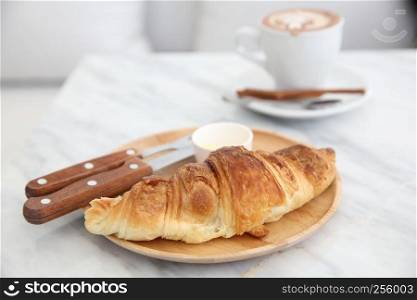 croissant with coffee