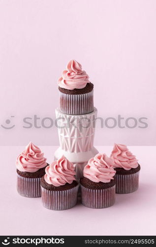 cupcakes arrangement with pink cream