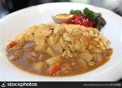 Curry rice with omelet