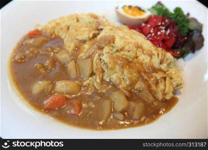 Curry rice with omelet