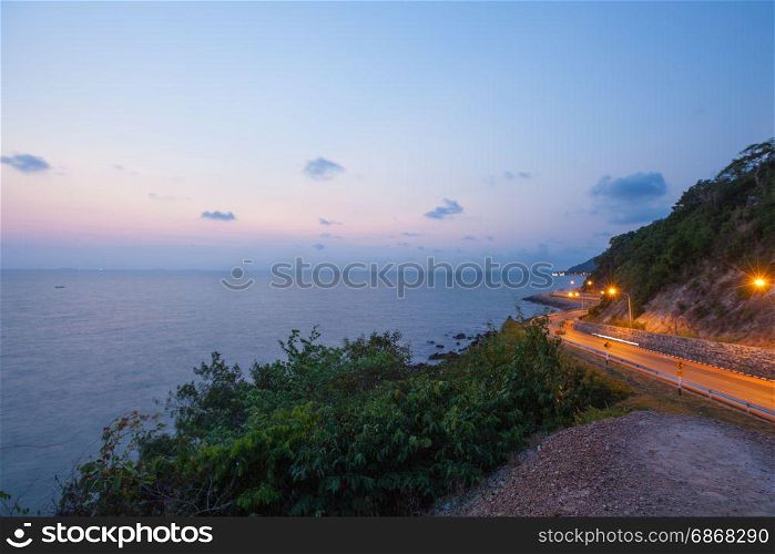 Curved road by the sea. Landmark of Chanthaburi In the evening, the atmosphere was good.