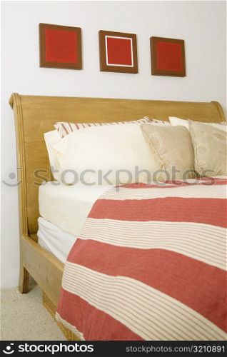 Cushions and pillows on the bed