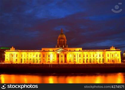 Custom House on the river Liffey in Dublin city at night.