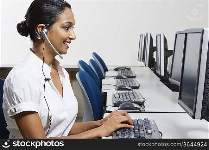 Customer Service Rep in Call Center