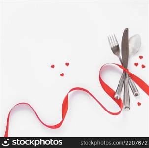 cutlery set with small hearts