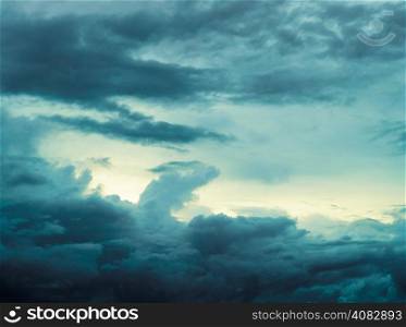 Dark cloudy sky, rain clouds - horizon format