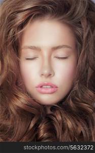 Daydream. Pensive Fresh Woman&#39;s Face with Closed Eyes and Curly Hair