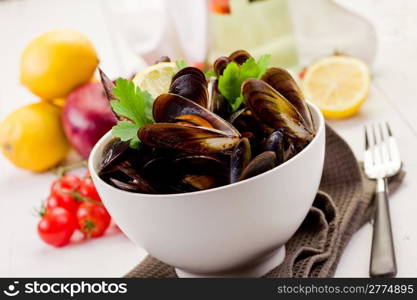 delicious italian fish dish made with mussels and white wine