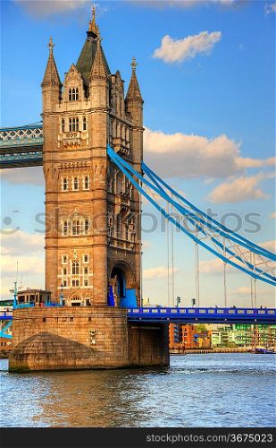 Detail of one tower of London&acute;s Tower Bridge bathed in sunlight on a bright Summer&acute;s day