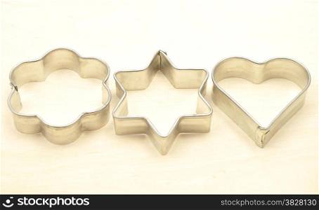 Detailed but simple image of cookie cutter