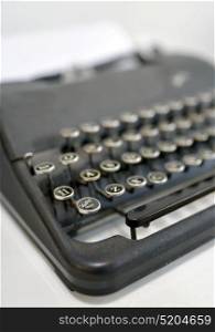 Details of Old typing machine