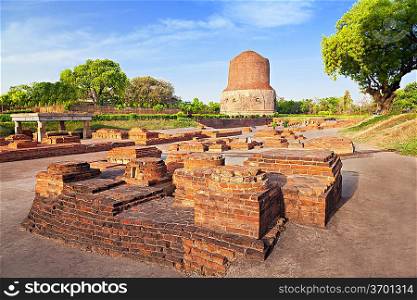 Dhamekh Stupa and Panchaytan temple ruins, Sarnath, Varanasi, India