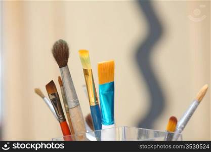 different brushes close-ap