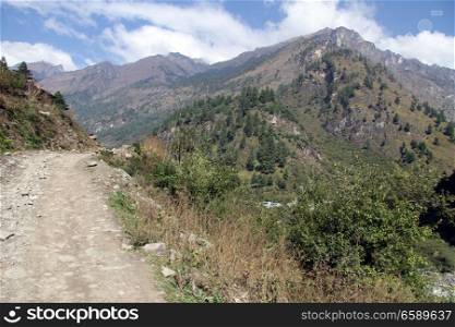 Dirt road on the Annapurna trail in Nepal