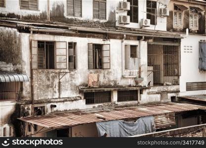 dirty and grungy old buildings at penang georgetown