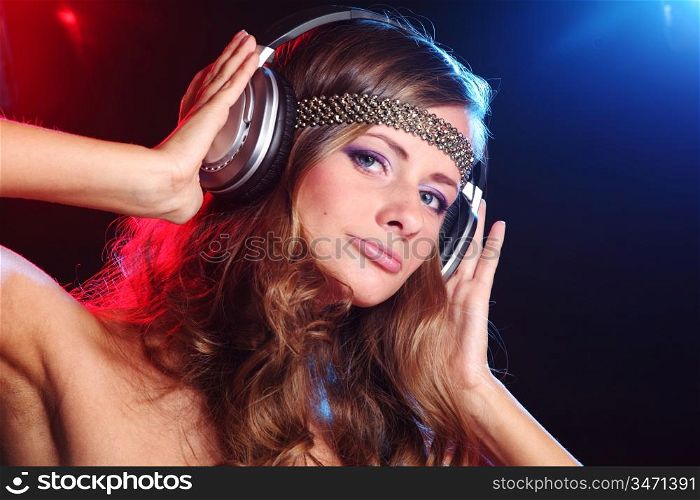 disco girl music in head phones