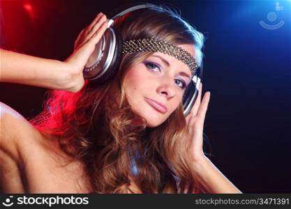 disco girl music in head phones