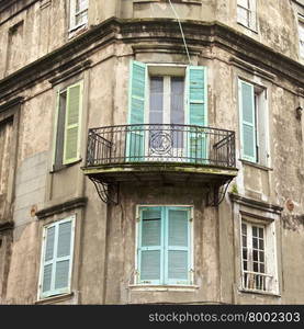 Distressed building in New Orleans, Louisiana, USA