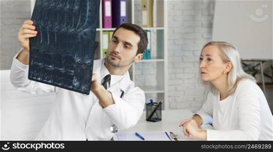 doctor explaining radiography