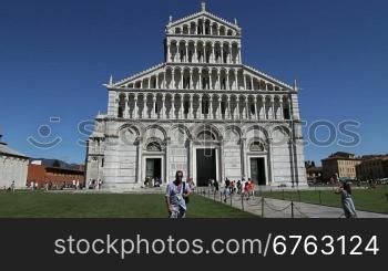 Dom Santa Maria Assunta (Westfassade), auf der Piazza del Duomo, in Pisa.