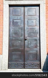 door in italy old ancian wood and traditional texture nail