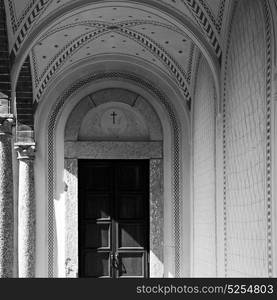 door in italy old ancian wood and traditional texture nail