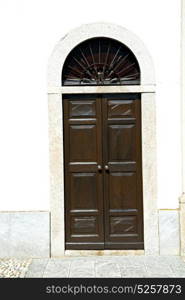 door in italy old ancian wood and traditional texture nail