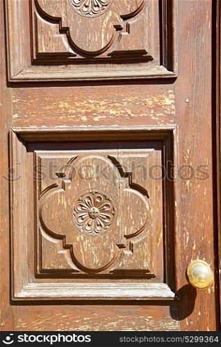 door in italy old ancian wood and traditional texture nail